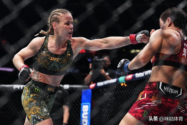 拒绝站立拼拳！舍甫琴科摔柔锁住张伟丽 赛后放话：腰带谁也别想拿