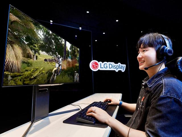 LG新款OLED显示器刷新率达到720Hz 将屏幕技术推向未知领域