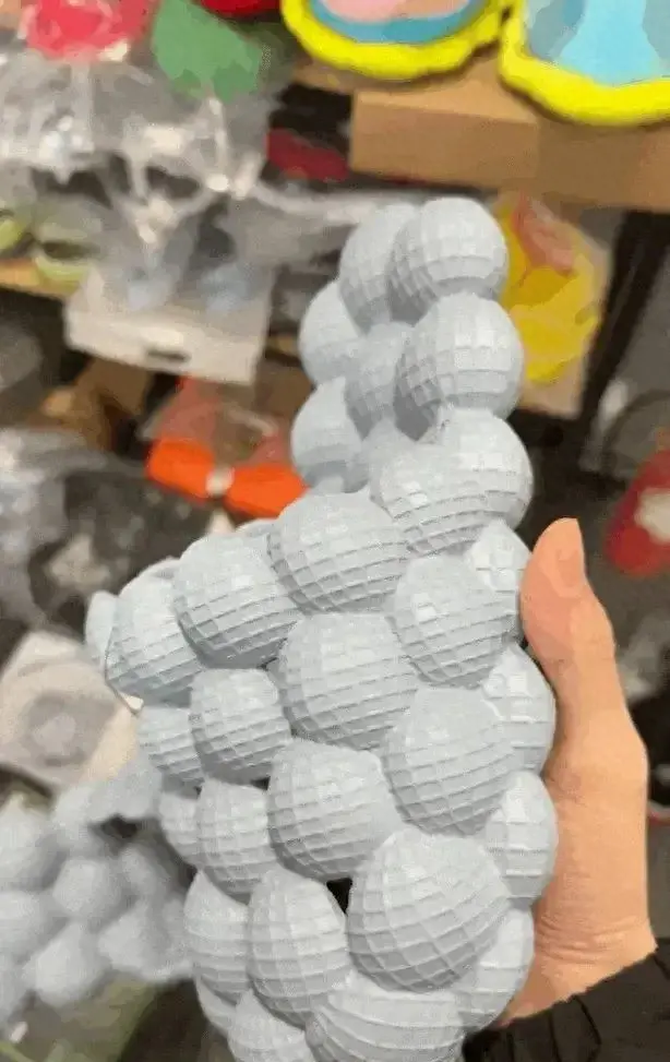 丑拖鞋卖145美金？AI设计如何规避侵权雷区？
