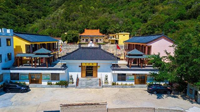 厦门南洋报恩寺，始建于唐朝，原名南洋院，古代同安三间半院之一