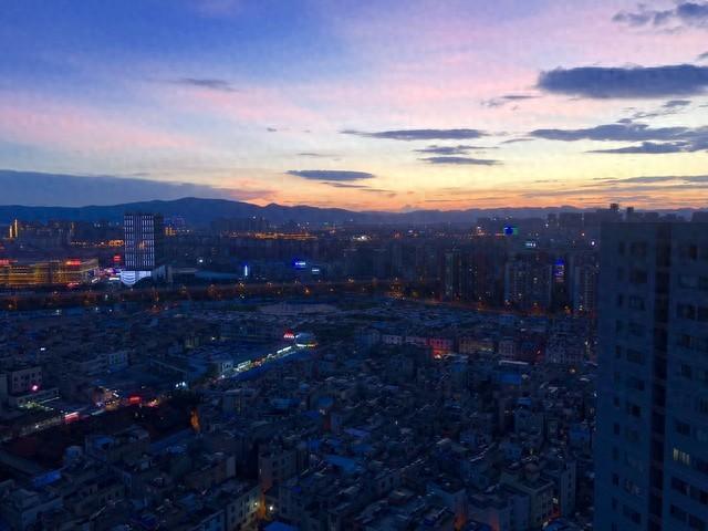 我三亚人，刚从云南昆明回来，实在忍不住想说：对昆明的 5 点印象