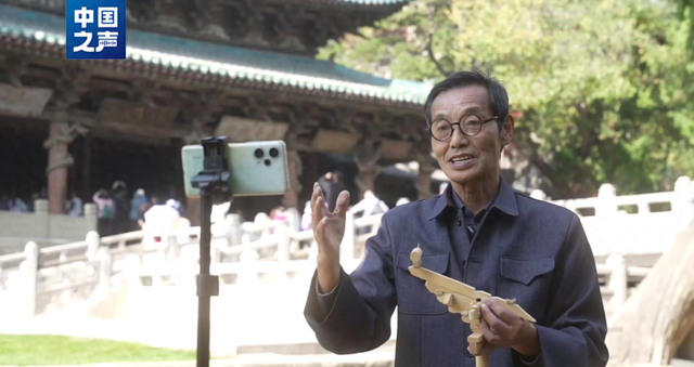 75岁“斗拱爷爷”，自驾6000多公里，就为了拍它们