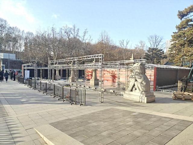 当皇家园林沦为年货大集，兴庆宫的风雅何处寻？