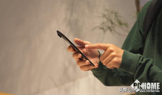 超薄潮流遭到瓶颈 苹果有些做法不值得效仿