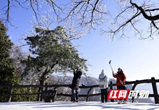 张家界国家森林公园雪过天晴景色美