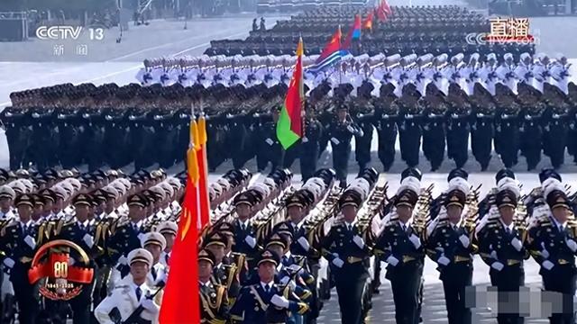 93阅兵解说员揭晓，不是康辉，不是李梓萌，而是央视这两位主持人