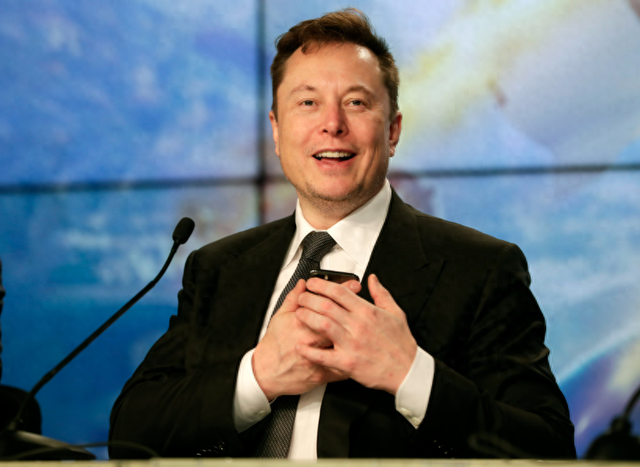 马斯克身价近7000亿美元，明年有望破万亿，与川普和好是发财关键