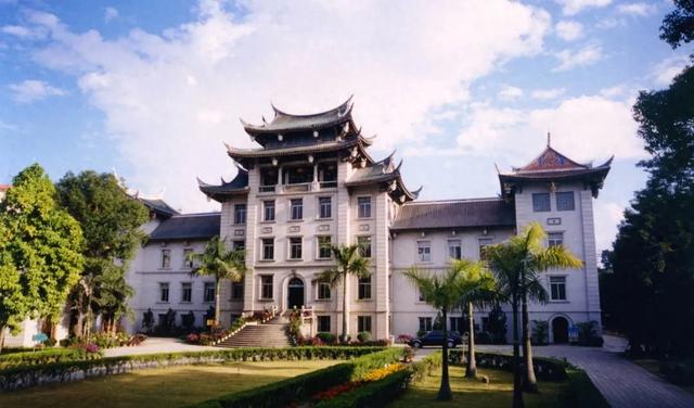 央视聚焦！中国第一家！就在厦门→