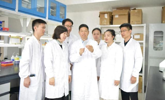 中国科学家成功破解世纪难题！
