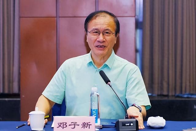 海正药业举办浙江特色抗感染药物重点实验室首届学术委员会会议