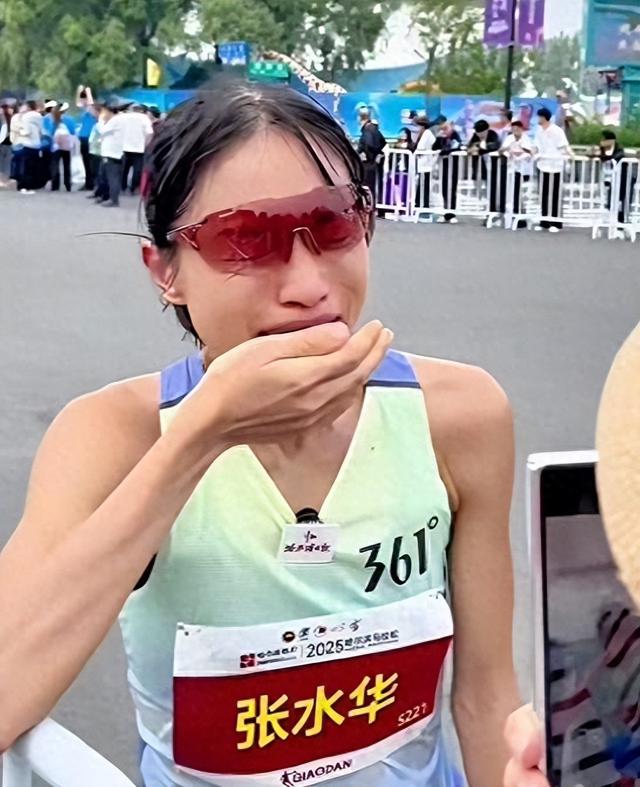 “最快女护士”张水华被医院处分，人生靠钻空子是跑不远的