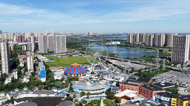 当 “海洋” 邂逅 “国潮”：武汉极地海洋度假区双节创新场景激活假日经济新动能