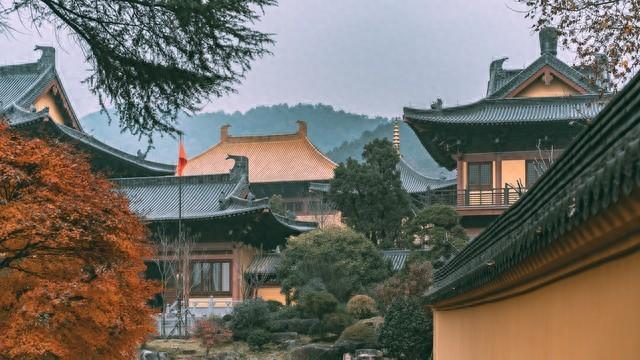 寻幽韬光寺：我在这座人迹罕至的古刹，遇见了杭州最禅意的秋天
