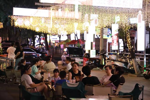 州庆来凯里!这几大夜市街区烟火正旺