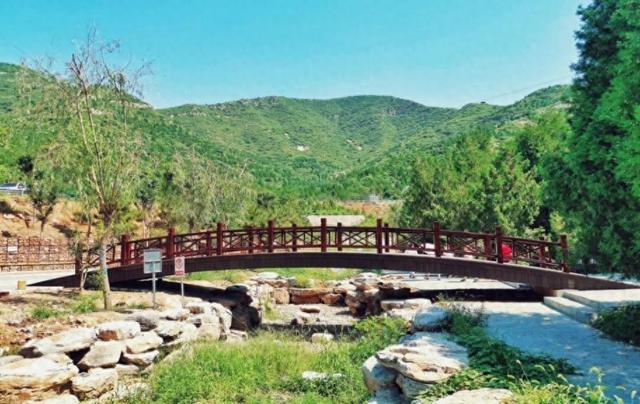 漫步山林，赏叶听泉！顺义舞彩浅山郊野公园十一迎客