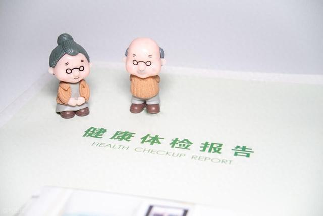 白细胞13严重吗（血液科医生揭秘血常规检查中最怕看见的两种提示哪两种）