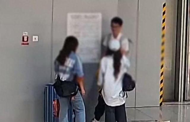 一支笔1980元，北京警方跨4地抓捕	，端掉火车站“卖笔”团伙