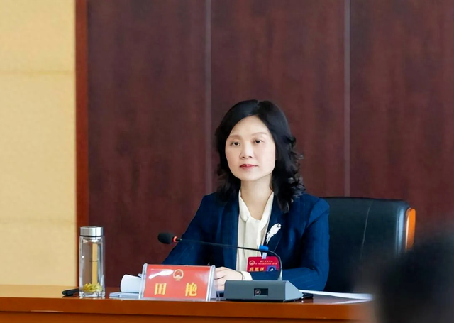 贵州省卫健委原副主任田艳被决定逮捕，外号“田哥艳姐”，为自己营造声势捞取政治资本