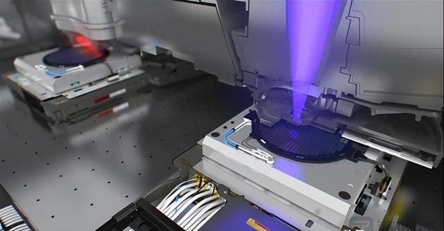 都反水了！ASML、荷兰光刻机供应商相继宣布，外媒：事情闹大了