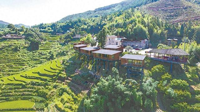 枕着梯田看青山 德化县雷峰镇李溪村上新“悬浮”民宿