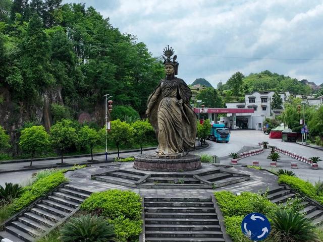 谷里驿:站在千年古镇的路口