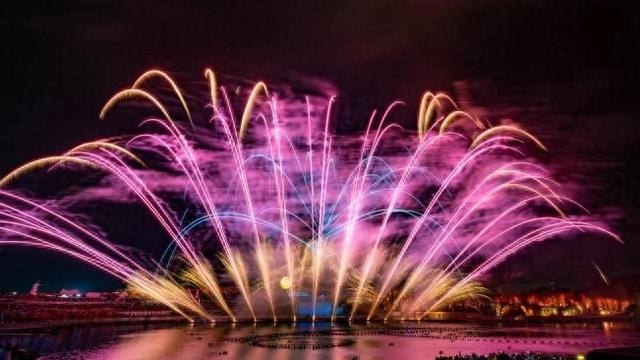 接待游客63万人次，同比增长21.5%！贵阳产控集团旗下贵阳旅发集团交出国庆中秋假期文旅融合“高分答卷”