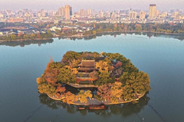 南湖冬韵 鎏金溢彩