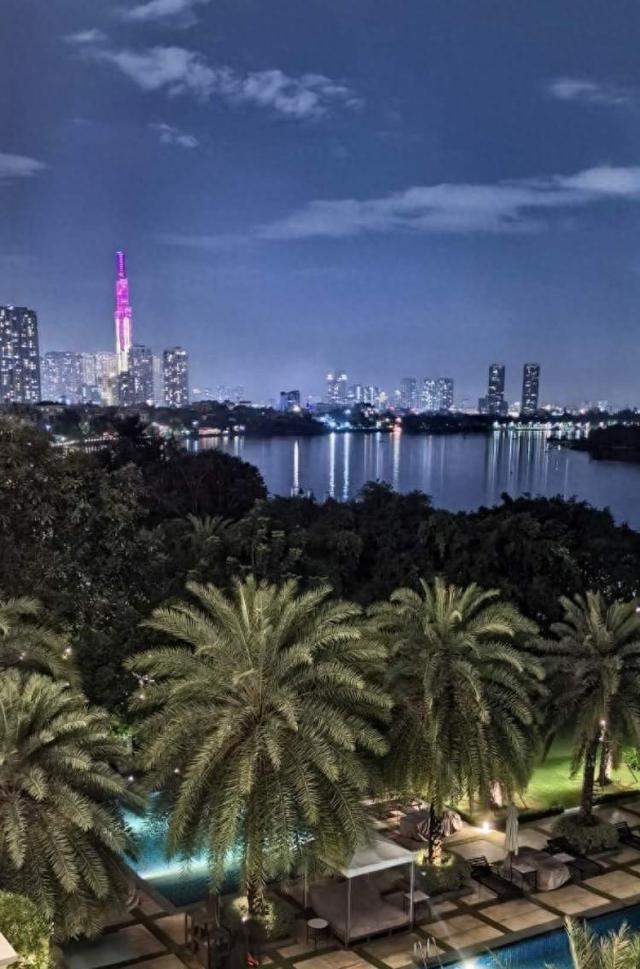 机上吃河内莲香牛肉粉、喝冰奶咖啡……去越南度假热门的不仅仅有这些