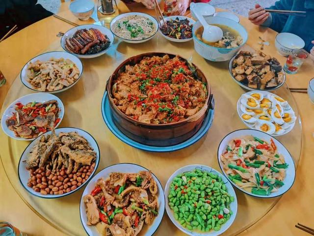 江西吉安“笨鸟大”的文章，就像是勾人的小妖精，勾得我道心破碎