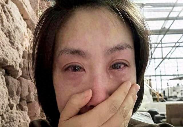 “我的女儿已经烂掉了”，一盒廉价首饰，让高三女孩家长情绪失控