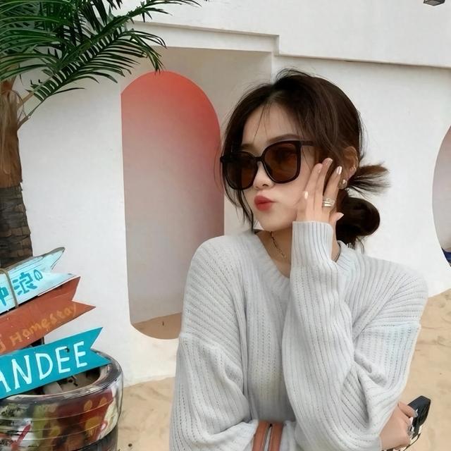 风墨壁纸 | 氛围感十足的女生真人头像