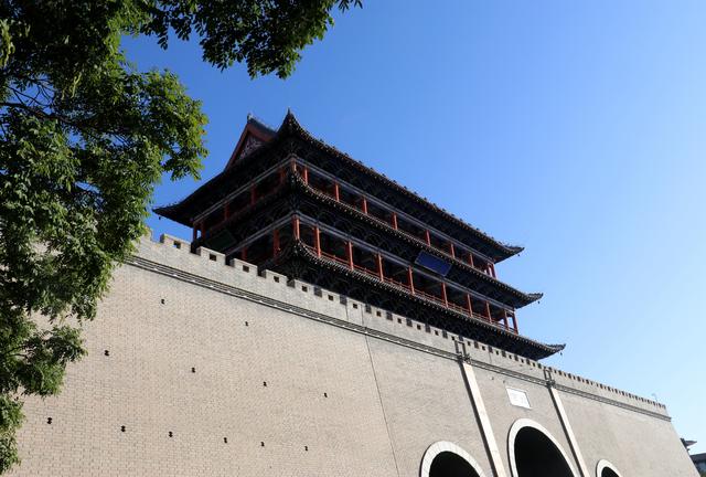 组图丨南城门广场秋色美