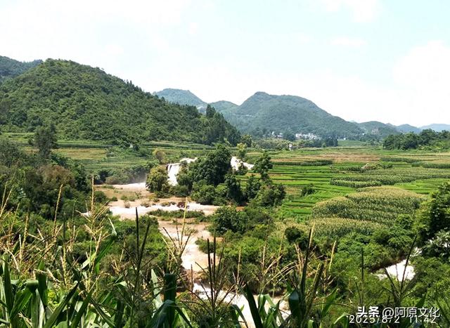 阿原轶事（2）：苏明申《题罗平九龙瀑布》