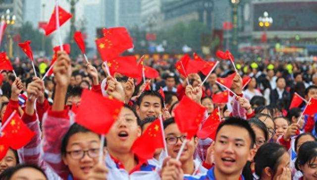 不可思议！还有2天国庆节，这5个“反常”现象，却跟往年大不相同