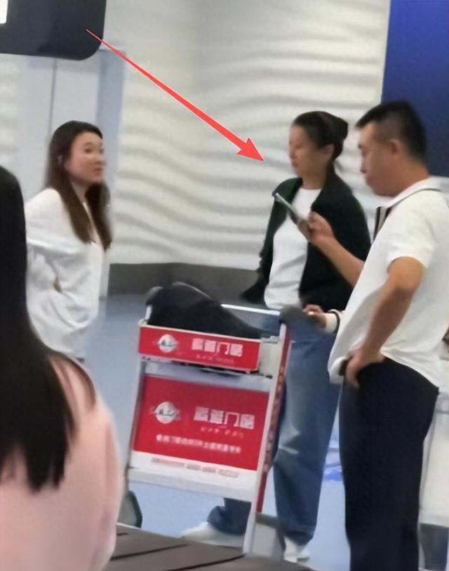 重罚！偷税拔氧气管，官方彻查后闫学晶首露面	，彻底洗不白了！