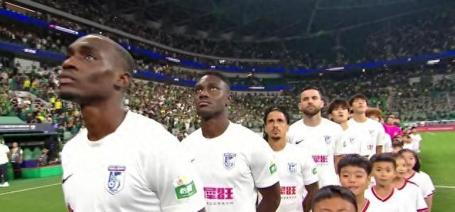 4-2！北京国安险胜大连英博，2分钟丢2球	，大连队输在了外援身上