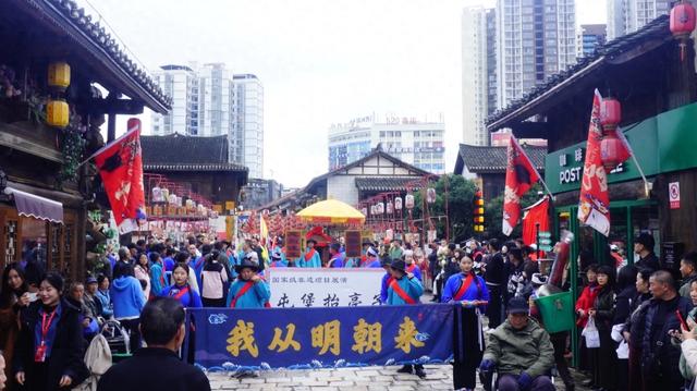 2025屯堡文化大会｜在安顺古城明 “潮” 市集 解锁六百年文化新体验