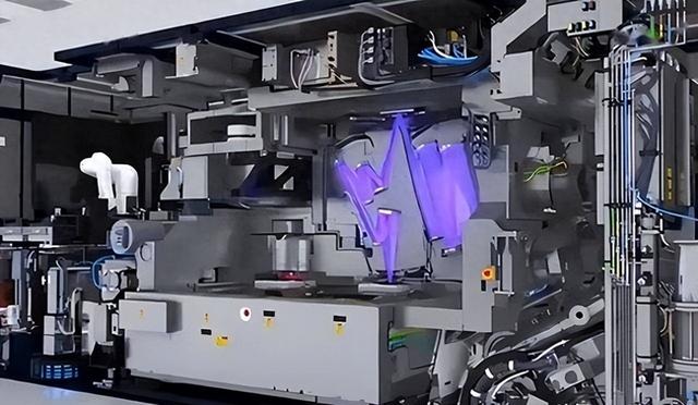 比原子弹还稀有，全世界仅有两个国家掌握，高端光刻机有多难造？