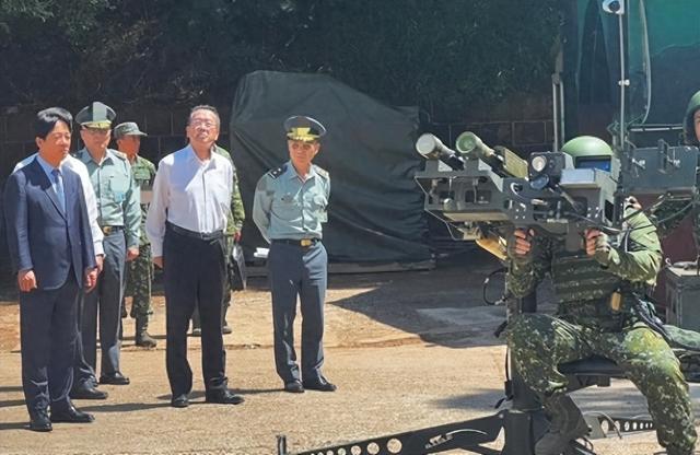中国九三阅兵结束，不到72小时，加拿大与澳洲战舰组团，过航台海，解放军全程警戒