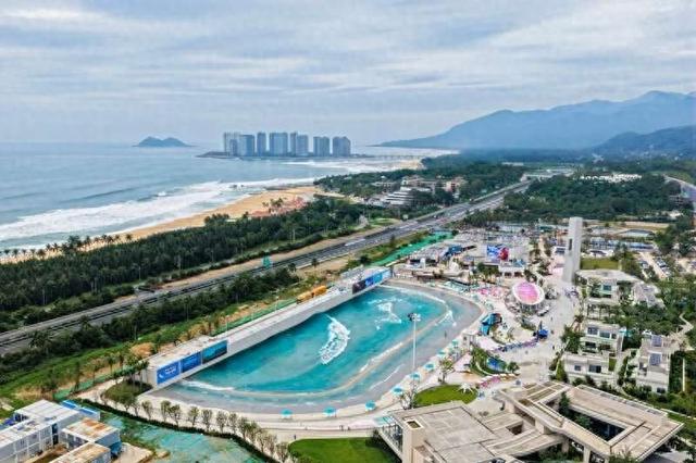 焕新海洋旅游 海南万宁有了全国首个冲浪主题度假地标
