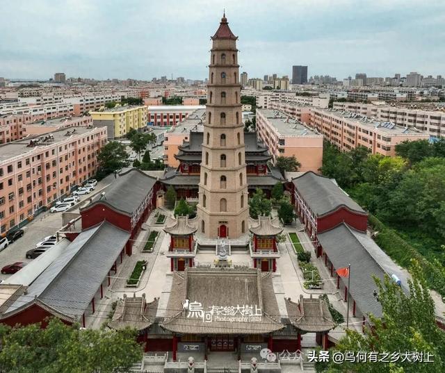 吴忠金塔小区，得名自兴隆寺以及这座十层楼阁式砖塔