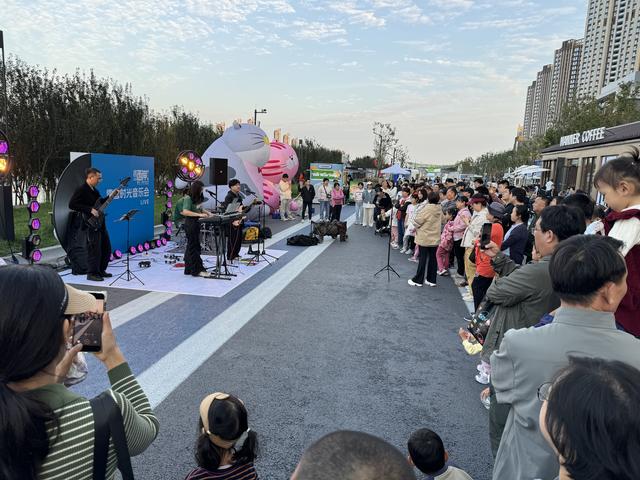 副中心“美好生活节”人气旺，运河吉祥物亮相引市民游客打卡