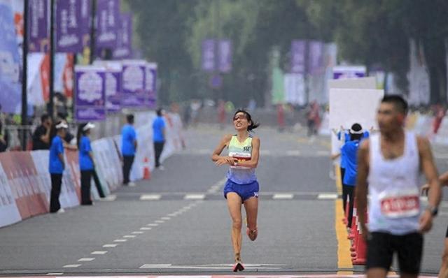 最速护士张水华遭中国田协移除？官方竞赛系统业余跑者唯独没有她