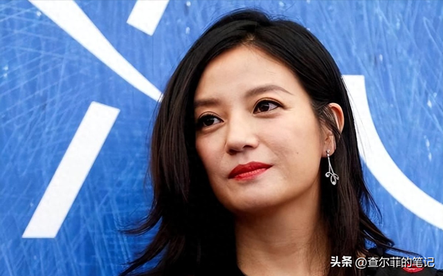 “封杀	”4年后，49岁赵薇财力现状被扒	，结果估计和你想得不一样