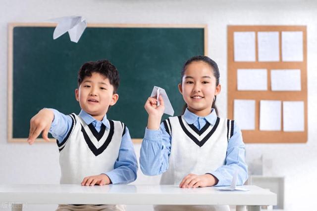小学生人生格言座右铭（小学生励志座右铭大全简短一句话）