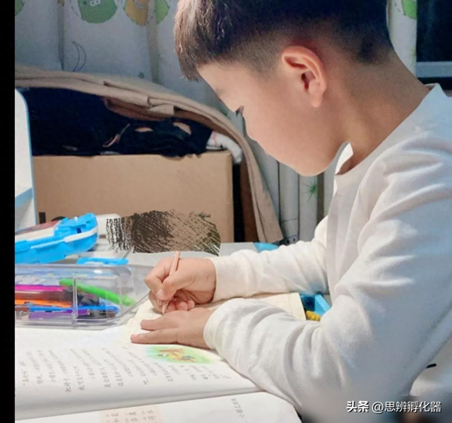 奥特曼大冒险二（小学阶段）
