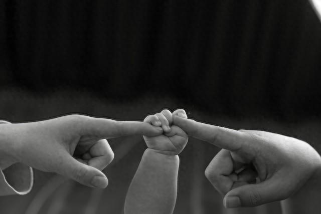 父母对孩子的简短寄语有什么（父母送给子女的十句人生寄语是什么）