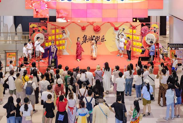丽宝乐园古风沉浸街区《集诗·型乐》打造文旅新名片