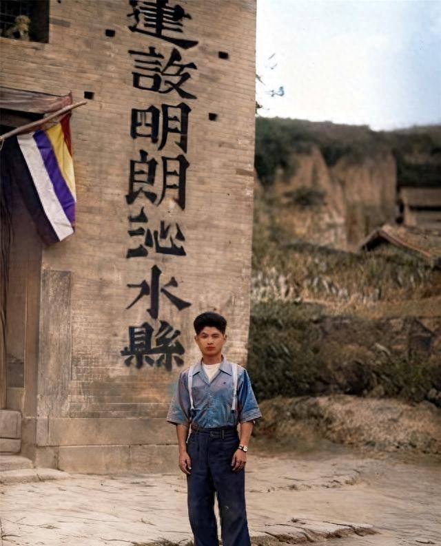 1942年，日本摄影师镜头里的山西沁水县，看看真实的汉奸嘴脸
