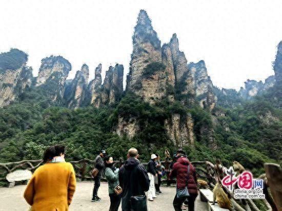 张家界武陵源气温回暖“白+黑”模式重新启动